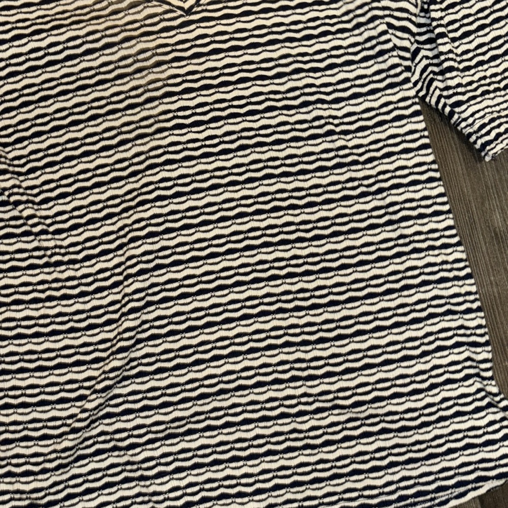 Loft Knit Tee - Picture 3 of 3